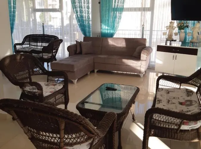 Altunakar 1 מלון